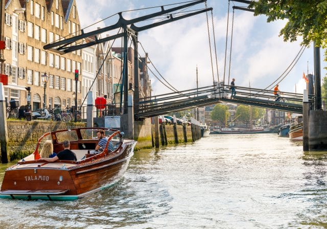 Rondvaart Barone Wolwevershaven Damiatebrug Dordrecht