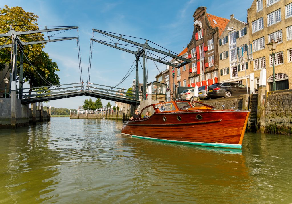 Rondvaart Si Barone Wolwevershaven Damiatebrug Dordrecht