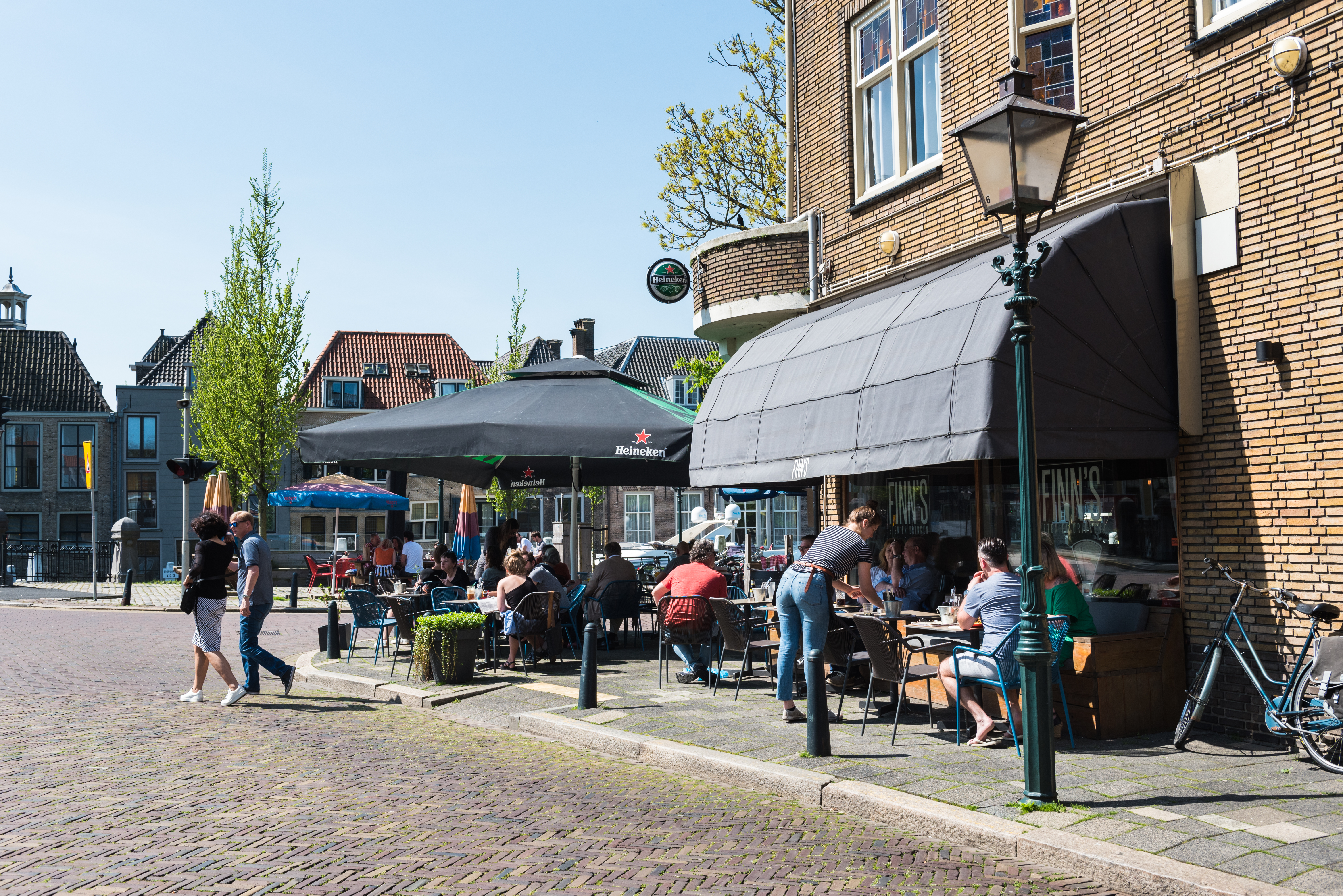 Finn's Dordrecht - terrace - diner - restaurant - lunch