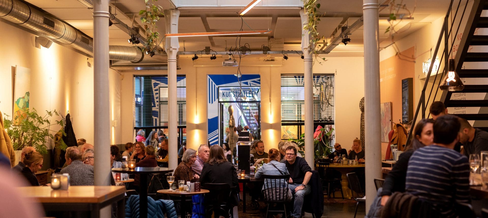 Voorstraat Noord restaurant Het Magazijn Dordrecht