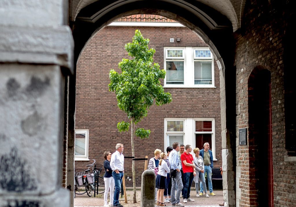 Stadswandeling VVV Dordrecht Groothoofdspoort monument
