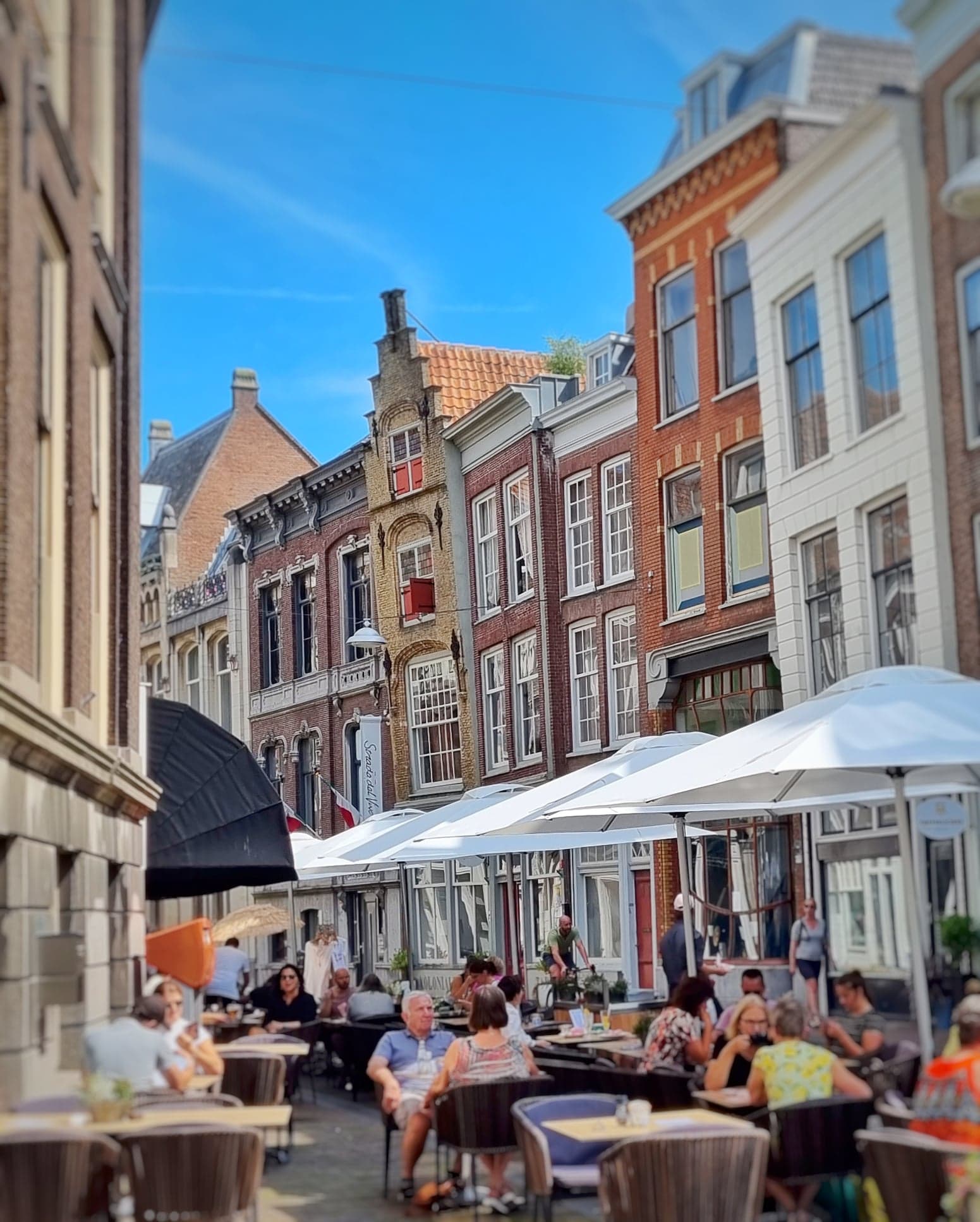 Terras Bistro Twee33 Groenmarkt Wijnstraat Dordrecht