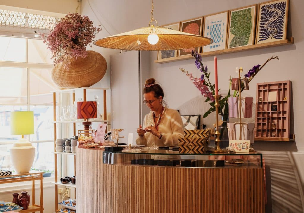 Purper Interior shopping interior center Nieuwstraat Dordrecht (3)