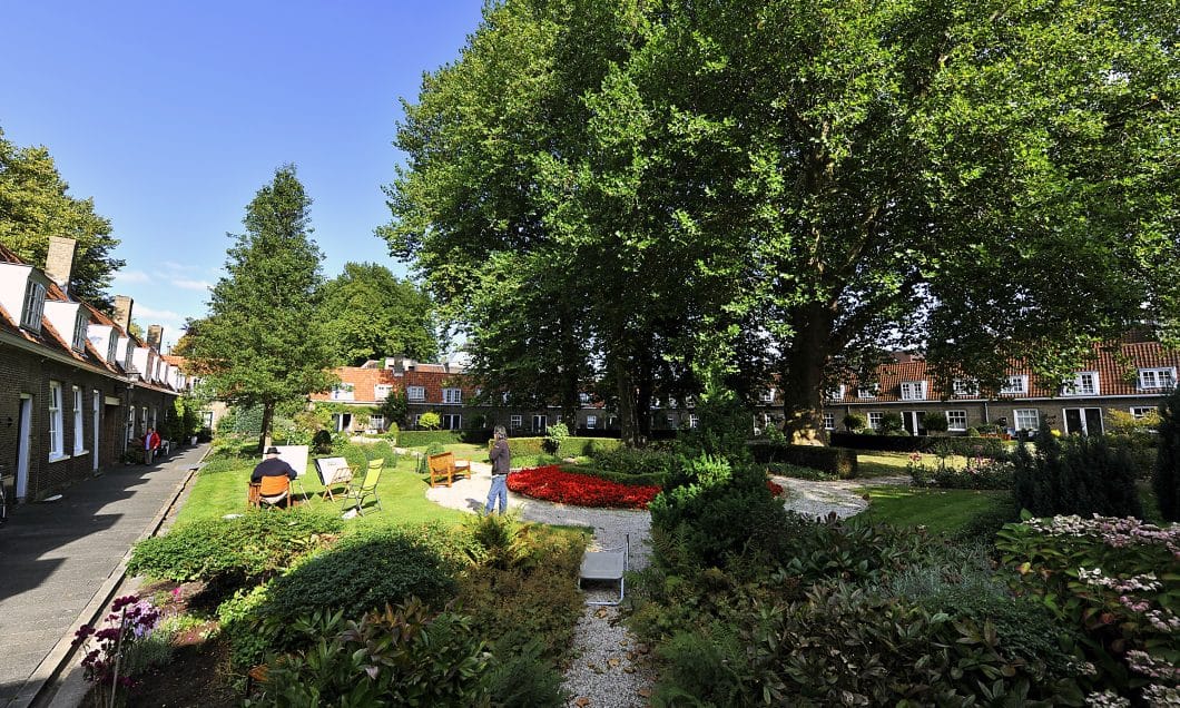 Arend Maartenszhof hof centrum Dordrecht