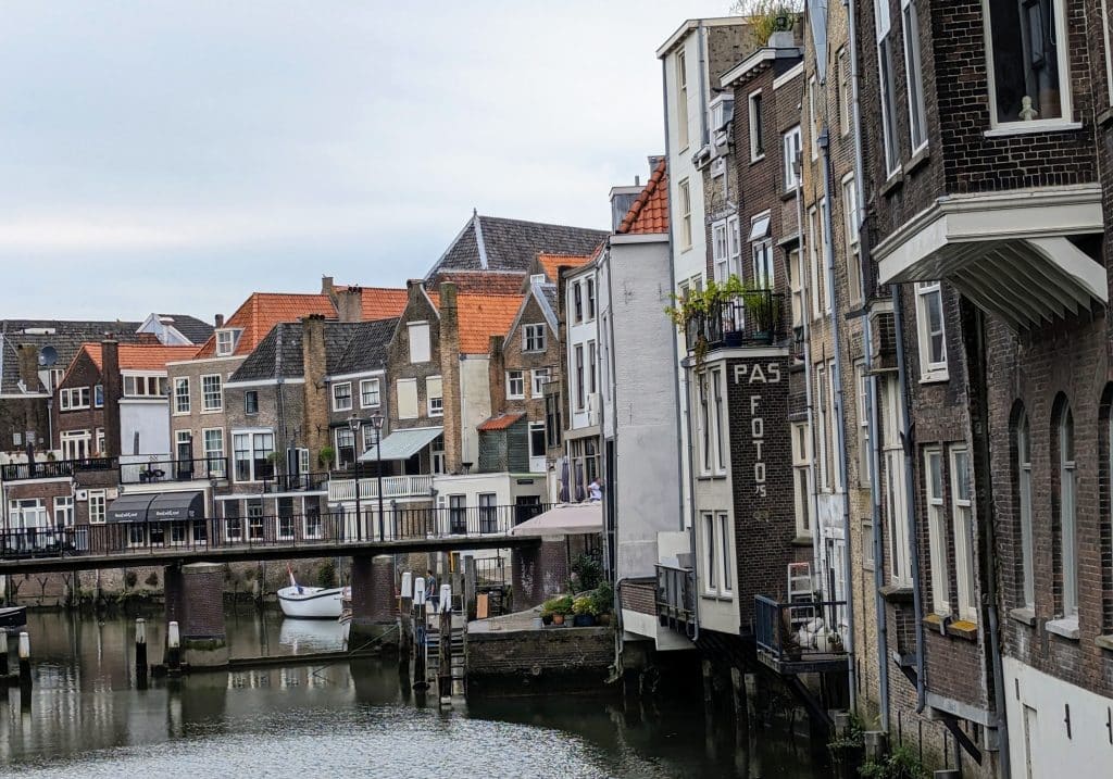 Pasfoto Wijnbrug Levend Erfgoed wandeling Open Monumentendagen Dordrecht