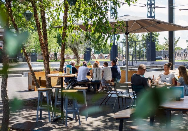 Brandstof Energieplein eten drinken terras Dordrecht