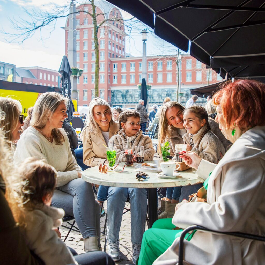 Klander Muelen terrace eating drinking catering kids Statenplein center Dordrecht (2)