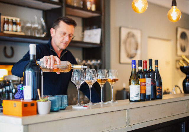 Rood Wit Rosé wijnbar proeverij restaurant Voorstraat Noord lente Dordrecht (1)