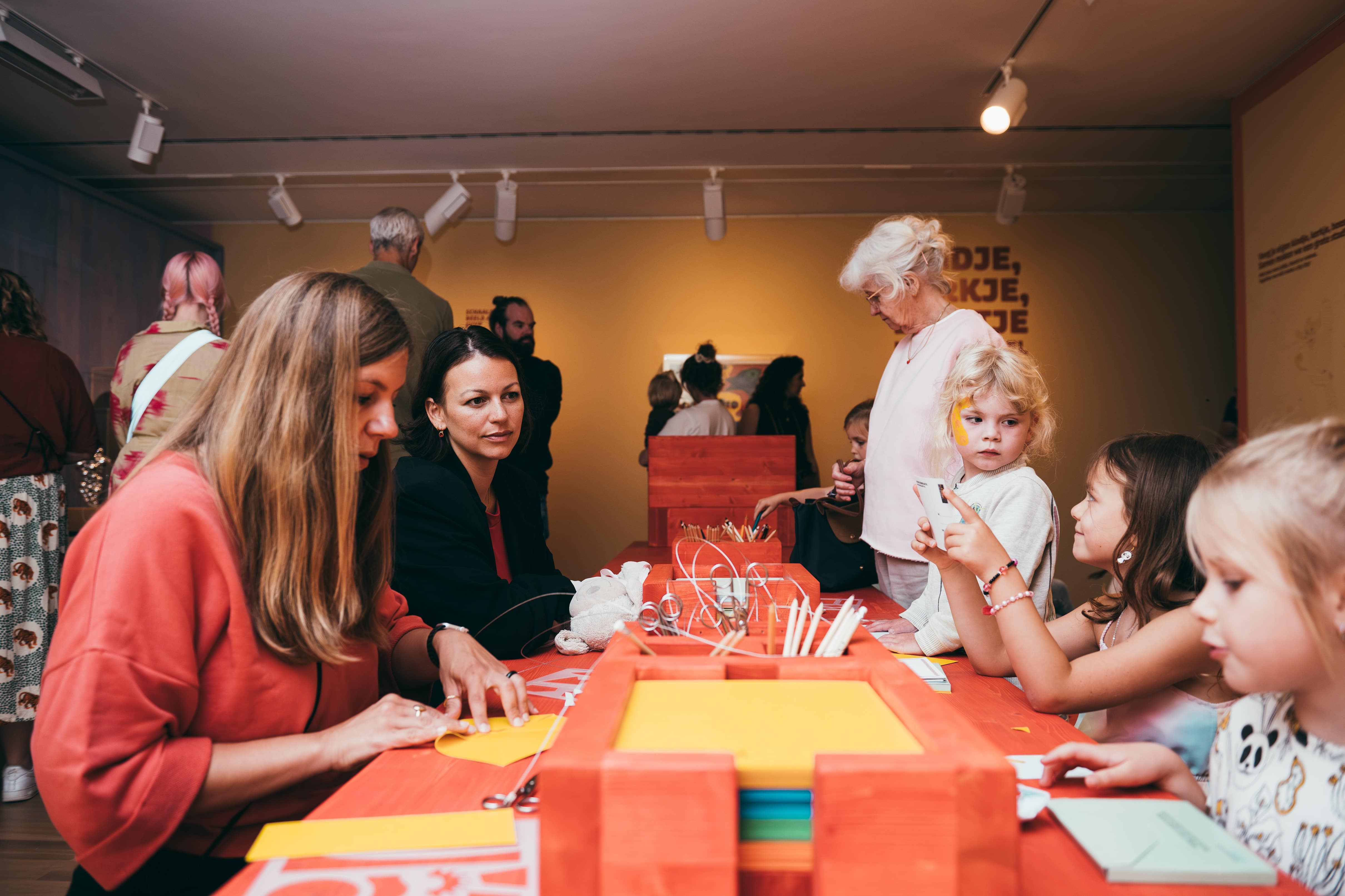Dordrechts Museum - _Ik zie, ik zie_ is leuk voor alle leeftijden - foto Lizzy van Leeuwen