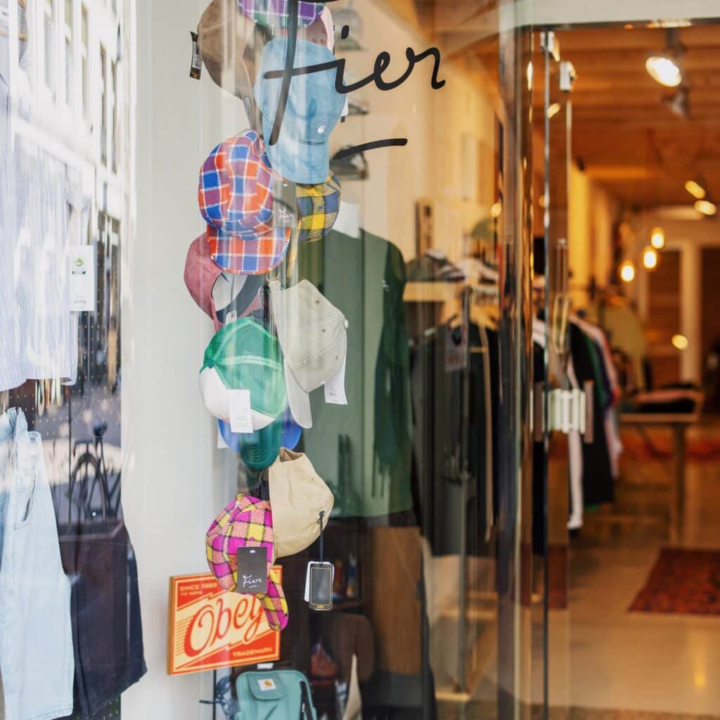 Fier winkelen Voorstraat voorjaar lente centrum Dordrecht